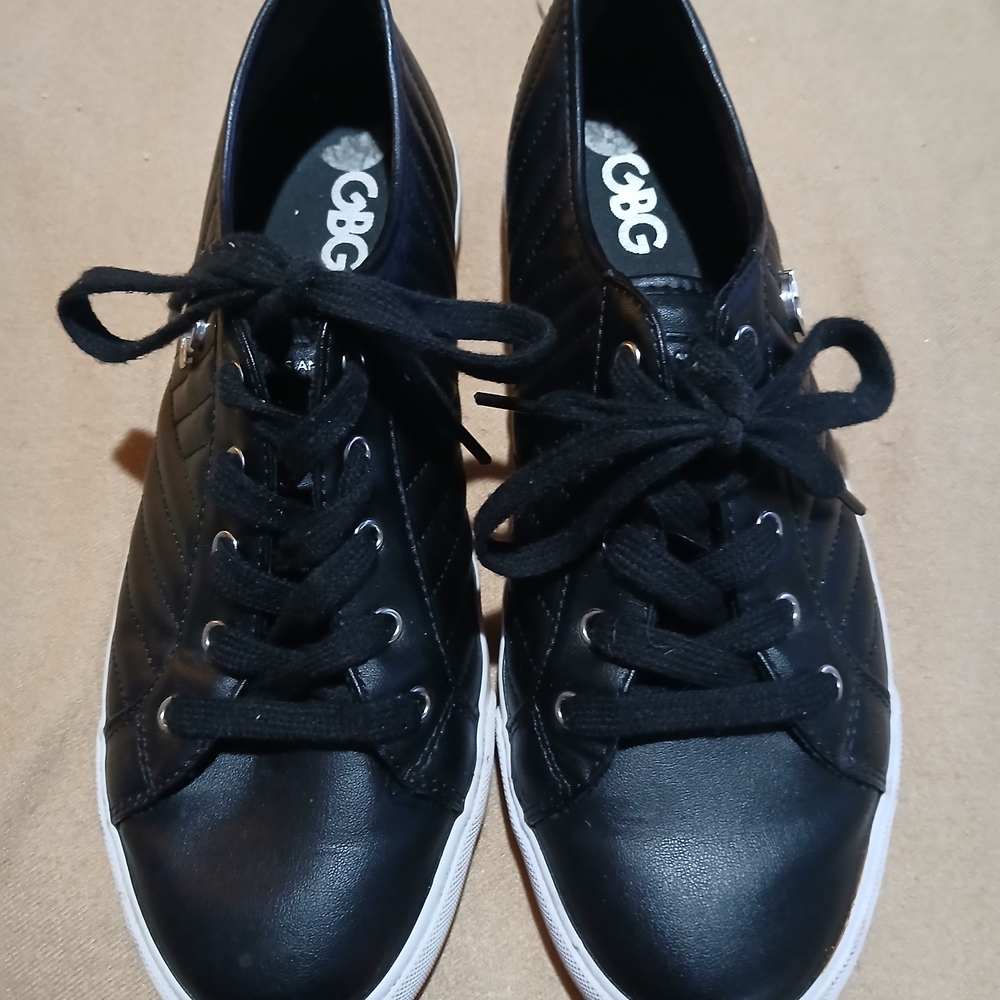 GBG Los Angeles Black Sneakers EUC SIZE 11